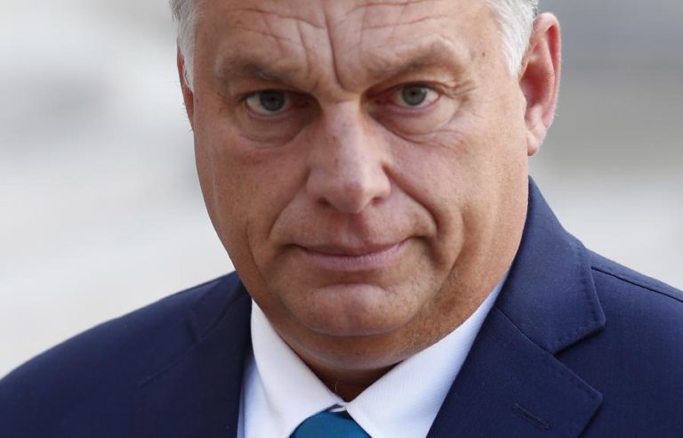 LÍDERES DA UE DISCUTEM HOJE BLOQUEIO LIDERADO POR ORBÁN A PLANO DE RELANÇAMENTO