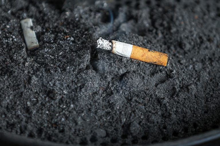 CONSUMO DE TABACO ENTRE OS JOVENS CONTINUA A DIMINUIR EM PORTUGAL, ÁLCOOL AUMENTA