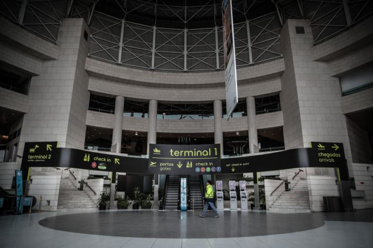 COVID-19: PASSAGEIROS NOS AEROPORTOS NACIONAIS DIMINUEM 69% EM SETEMBRO