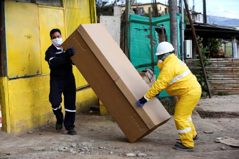 COVID-19: MAIS DE 1,44 MILHÕES DE MORTOS DESDE O INÍCIO DA PANDEMIA