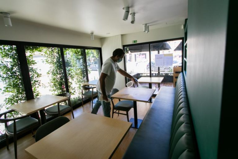 COVID-19: RESTAURAÇÃO E ALOJAMENTO ESTÃO A CAMINHO DO COLAPSO