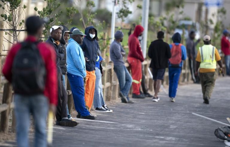 COVID-19: TAXA DE DESEMPREGO NA ÁFRICA DO SUL BATE RECORDE E ATINGE 30,8%