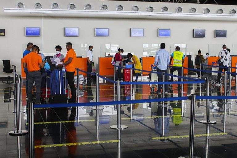 COVID-19: MUNDO TEM QUE “INICIAR JÁ” DIÁLOGO SOBRE CERTIFICADO DE VACINAÇÃO PARA VIAJAR – AFRICA CDC