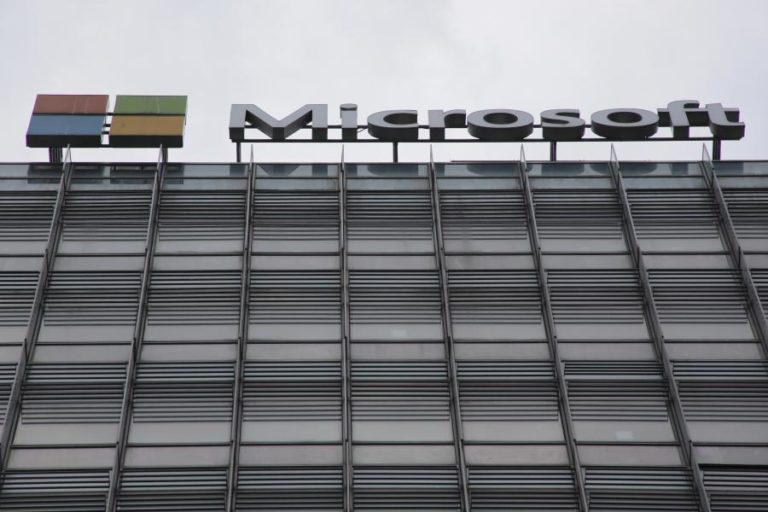 MICROSOFT ASSINA MEMORANDO COM GOVERNO QUE INCLUI INVESTIR ATÉ 1 ME EM PROGRAMA PARA ‘STARTUPS’