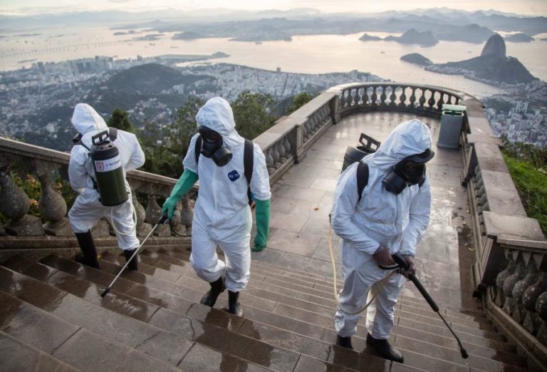 BRASIL REGISTA 161.106 MORTES POR COVID-19 E MAIS DE 5,5 MILHÕES DE INFEÇÕES