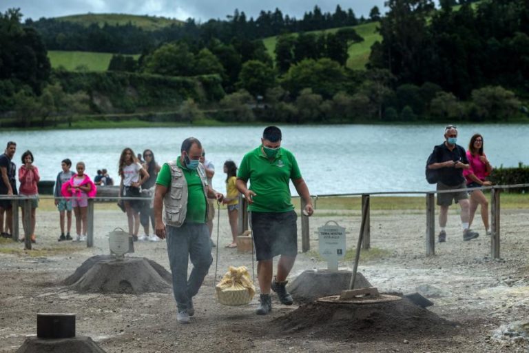 COVID-19: AÇORES COM 12 NOVOS CASOS, NOVE RECUPERADOS E 12 CADEIAS ATIVAS