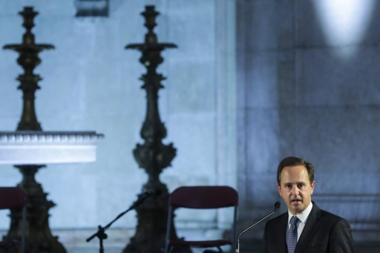 MEDINA APOIA MARCELO E PEDRO NUNO SANTOS CRITICADO PELA DIREÇÃO DO PS