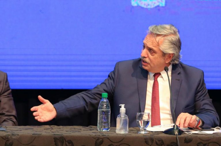 COVID-19: ARGENTINA ANUNCIA FIM DA “QUARENTENA ETERNA” EM BUENOS AIRES E APOSTA NA VACINA RUSSA