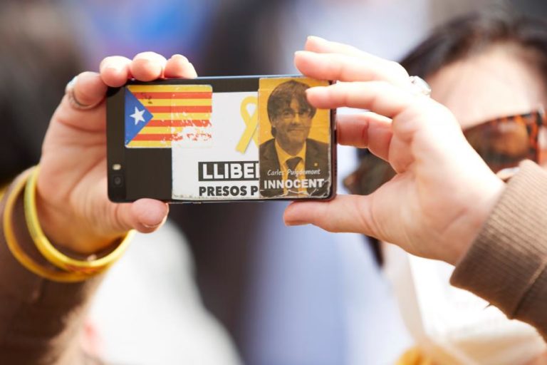 CATALUNHA: ESTADIA DE PUIGDEMONT NA BÉLGICA FINANCIADA POR CRIPTOMOEDA