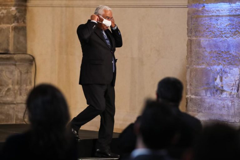 COSTA AFIRMA QUE PSD ULTRAPASSOU “LINHA VERMELHA” AO TER ACORDO COM CHEGA NOS AÇORES