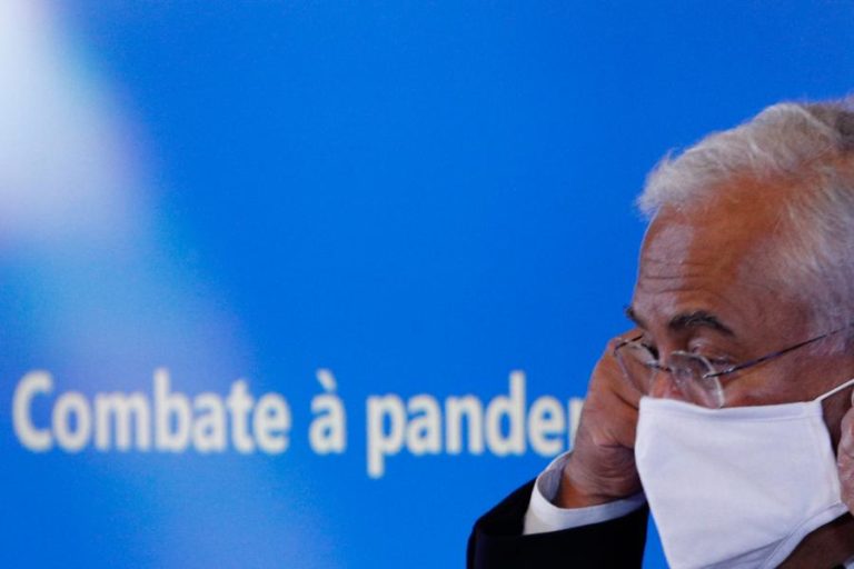 PRIMEIRO-MINISTRO APONTA CIÊNCIA COMO “VERDADEIRA ARMA” CONTRA POPULISMO E IGNORÂNCIA