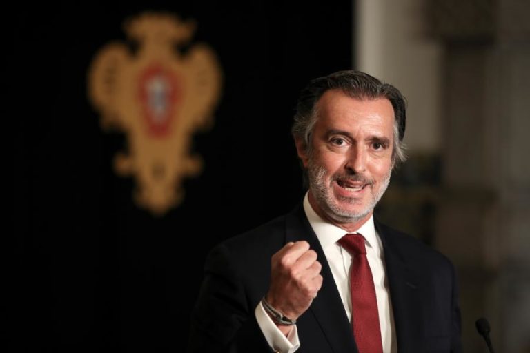 COVID-19: IL CONSIDERA IMPROVÁVEL APOIAR ESTADO DE EMERGÊNCIA MAS AGUARDA DECRETO