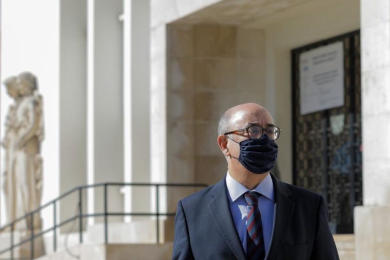 TANCOS: AZEREDO LOPES CHOCADO COM A FACILIDADE COM QUE OS PAIÓIS PODIAM SER ASSALTADOS