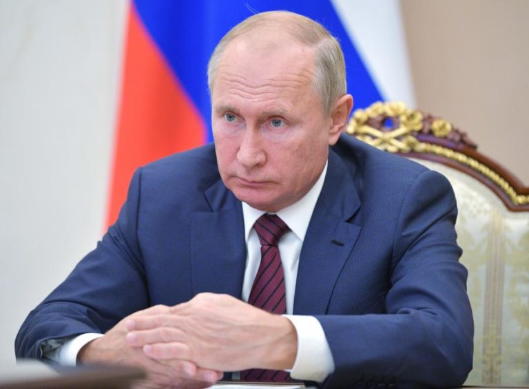 EUA/ELEIÇÕES: PUTIN AGUARDA RESULTADO OFICIAL PARA FELICITAR O VENCEDOR