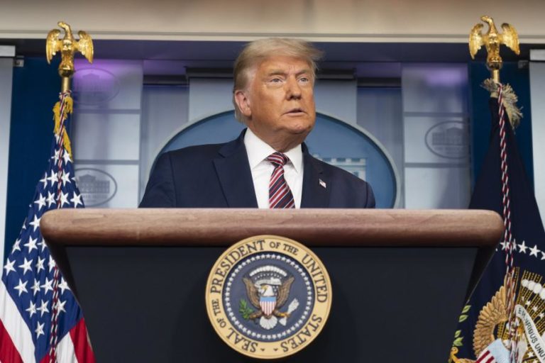 EUA/ELEIÇÕES: TRUMP DIZ ESTAR A SER ‘ROUBADO’ MAS NÃO APRESENTA PROVAS PARA SUSTENTAR ACUSAÇÕES