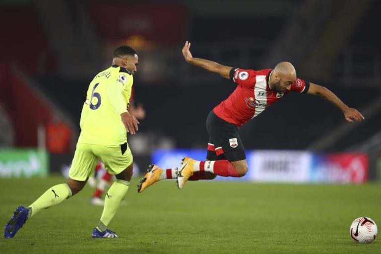SOUTHAMPTON VENCE O NEWCASTLE E SOBE PROVISORIAMENTE À LIDERANÇA DA I LIGA INGLESA