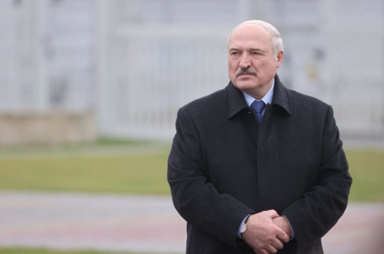 BIELORRÚSSIA: LUKASHENKO AFIRMA QUE DEIXARÁ PRESIDÊNCIA APÓS REFORMAS CONSTITUCIONAIS