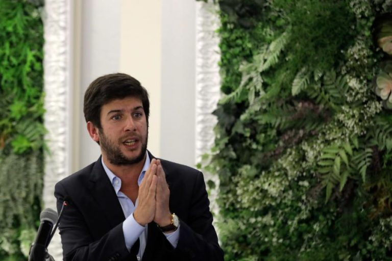LÍDER DO CDS FELICITA BIDEN E ESPERA LIGAÇÃO REFORÇADA