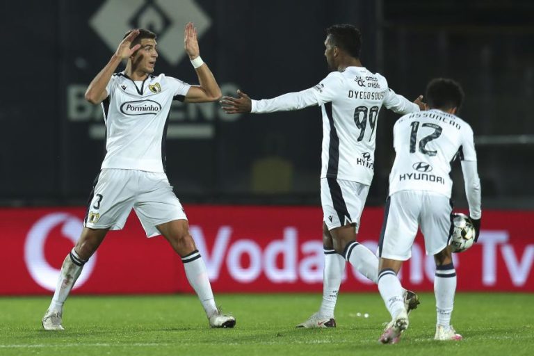 FAMALICÃO REGRESSA ÀS VITÓRIAS NA RECEÇÃO AO MARÍTIMO