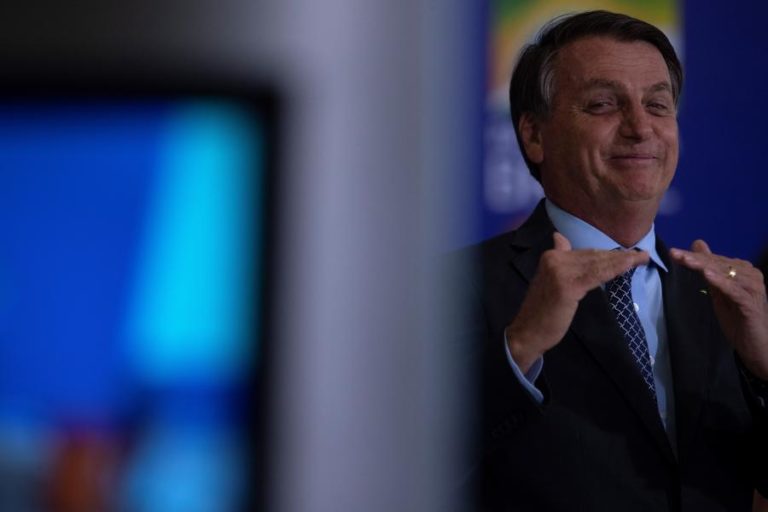 COVID-19: BOLSONARO AUTORIZA TRANSFERÊNCIA DE 1,35 ME PARA ALIANÇA GLOBAL DE VACINAS