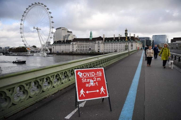 COVID-19: REINO UNIDO REGISTA 22.915 NOVAS INFEÇÕES E 502 MORTES
