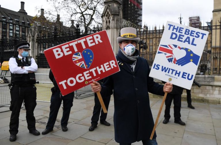 NEGOCIAÇÕES DO BREXIT SUSPENSAS DEVIDO A CASO DE COVID-19 NA COMITIVA DA UE