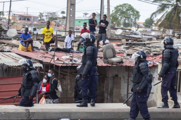 ADVOGADO VAI PROCESSAR ESTADO ANGOLANO E POLÍCIA POR MORTE DE JOVEM EM LUANDA (C/ÁUDIO E VÍDEO)