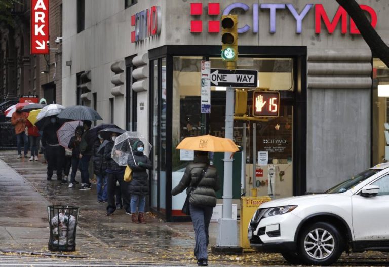 COVID-19: NOVA IORQUE ENCERRA NOVAMENTE ESCOLAS POR CAUSA DE AUMENTO DE INFEÇÕES