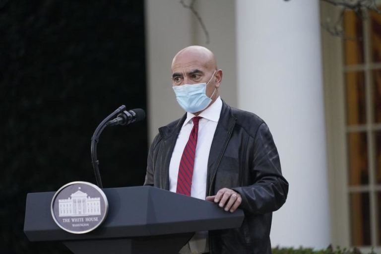 COVID-19: ESTADOS UNIDOS ESTIMAM COMEÇAR VACINAÇÃO ANTES DE MEADOS DE DEZEMBRO