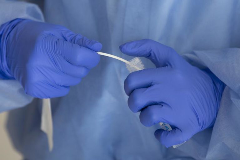 (NOVO TÍTULO) COVID-19: SUÍÇA-UCRÂNIA CANCELADO APÓS TESTES POSITIVOS NOS UCRANIANOS