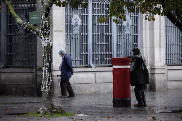 PORTUGAL COM 74 MORTOS RELACIONADAS COM COVID-19 E 4.044 NOVOS CASOS NAS ÚLTIMAS 24 HORAS