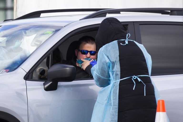 COVID-19: EUA REGISTAM MAIS DE 1.700 MORTOS E DE 150 MIL CASOS NUM SÓ DIA