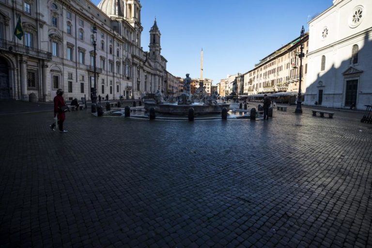 COVID-19: ITÁLIA REGISTA 753 MORTES EM 24 HORAS, O PIOR NÚMERO DESDE ABRIL