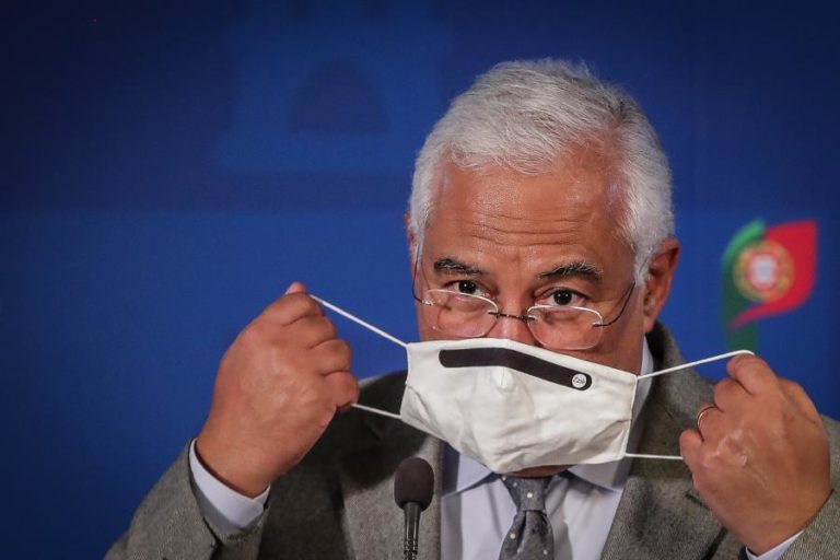 COVID-19: PORTUGAL PREPARADO PARA COMPRAR 16 MILHÕES DE DOSES DE VACINAS