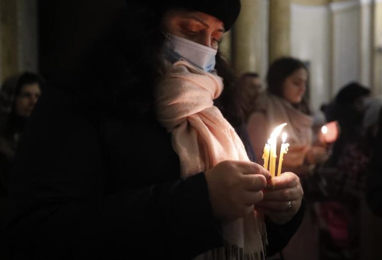 COVID-19: RÚSSIA ULTRAPASSA PELA PRIMEIRA VEZ 500 ÓBITOS EM 24 HORAS