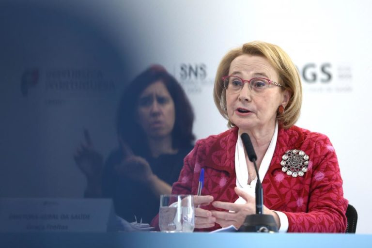 COVID-19: PLANO DE VACINAÇÃO ESTÁ A SER PREPARADO “HÁ MESES” EM PORTUGAL – DGS