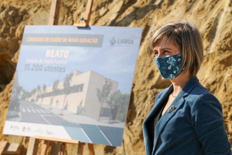 COVID-19: MINISTRA DA SAÚDE APELA À UNIÃO DOS PORTUGUESES PARA GARANTIR RESPOSTA DO SNS