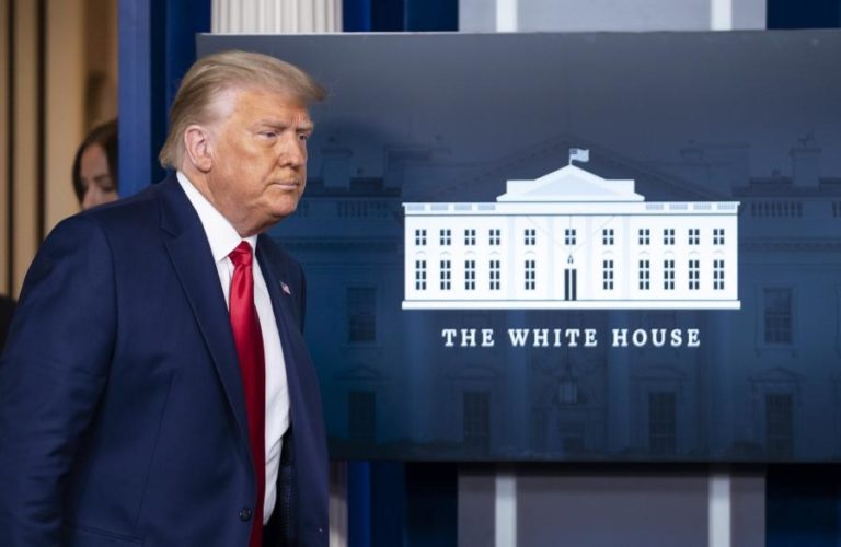 TRUMP MANTÉM CRENÇAS INFUNDADAS E APELO PARA REVERTER RESULTADOS ELEITORAIS