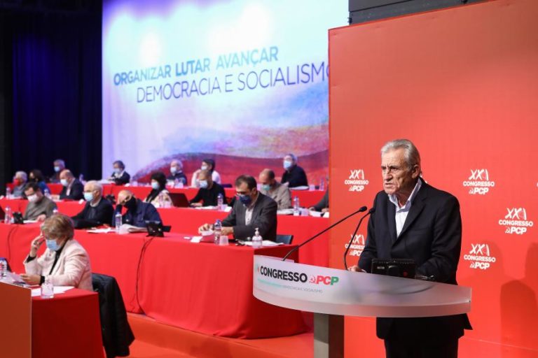 PCP/CONGRESSO: JERÓNIMO JUSTIFICA REUNIÃO CONTRA O “EGOÍSMO” DE FICAR EM CASA
