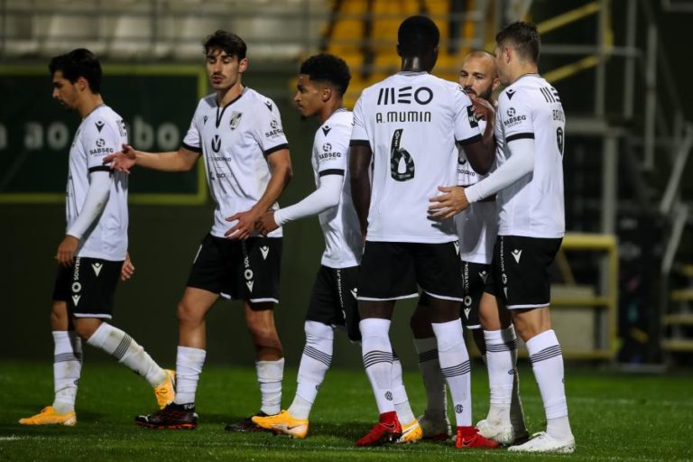 VITÓRIA DE GUIMARÃES VENCE EM TONDELA E SOBE A QUINTO DA I LIGA