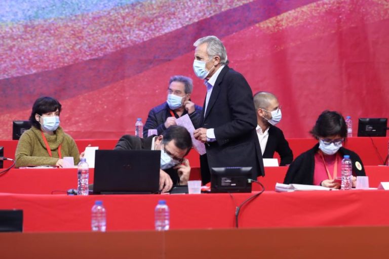 PCP/CONGRESSO: COMEÇOU SEGUNDO DIA DE TRABALHOS EM LOURES