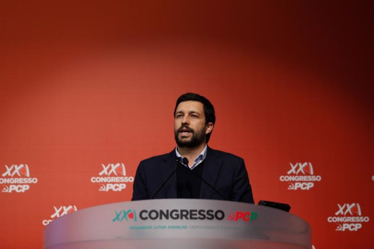 PCP/CONGRESSO: JOÃO FERREIRA APONTA 10 FALHANÇOS A MARCELO