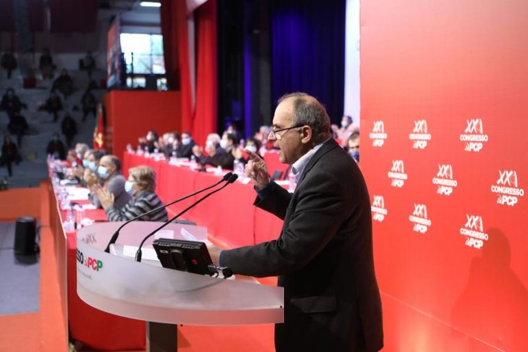 PCP/CONGRESSO: FRANCISCO LOPES AFIRMA QUE COVID-19 É PRETEXTO PARA “VOMITAR ÓDIO” CONTRA O PARTIDO