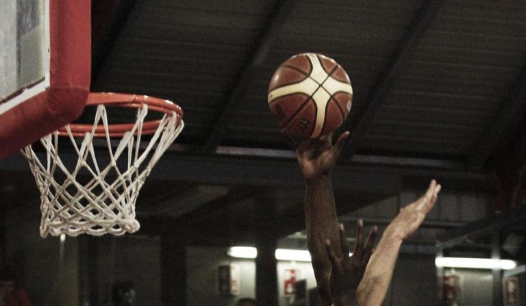 COVID-19: FC PORTO EM ISOLAMENTO ADIA JOGO DE BASQUETEBOL COM O SPORTING