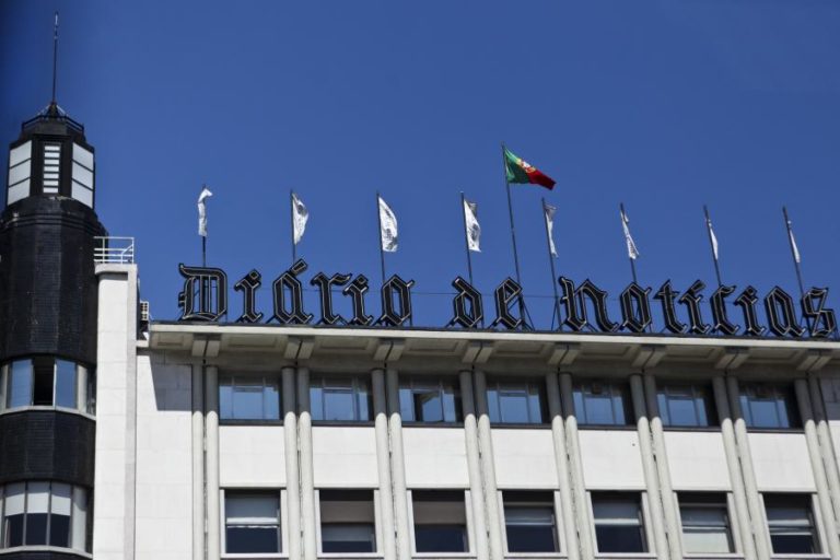 REDAÇÃO DO DN ALERTA QUE “NÃO ESTÃO NESTE MOMENTO REUNIDAS” CONDIÇÕES PARA VOLTAR A DIÁRIO