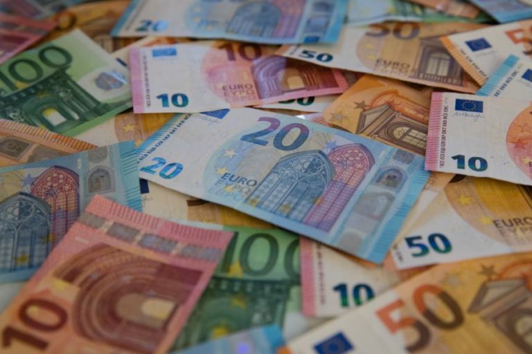 ZONA EURO COM EXCEDENTE DE 30 MIL ME NO COMÉRCIO EXTERNO DE MERCADORIAS – EUROSTAT