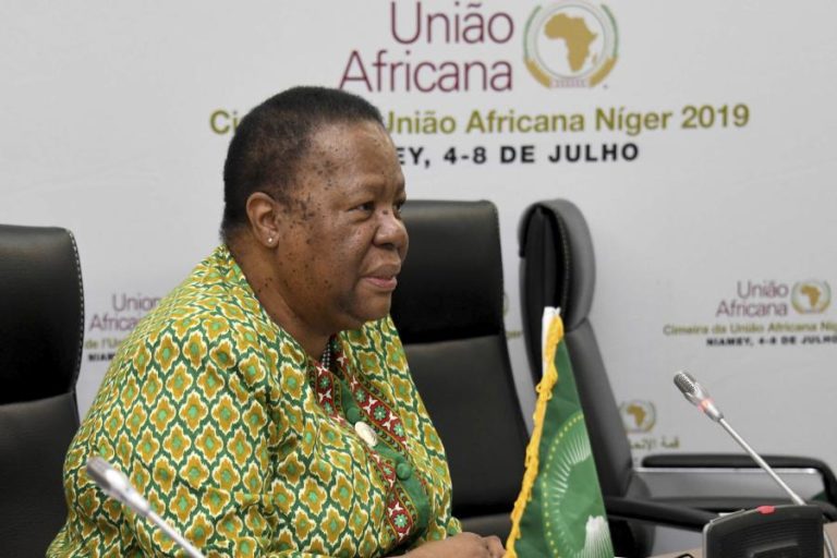 MOÇAMBIQUE/ATAQUES: MNE SUL-AFRICANA DIZ QUE MAPUTO DEVE RESOLVER CAUSAS DO CONFLITO EM CABO DELGADO