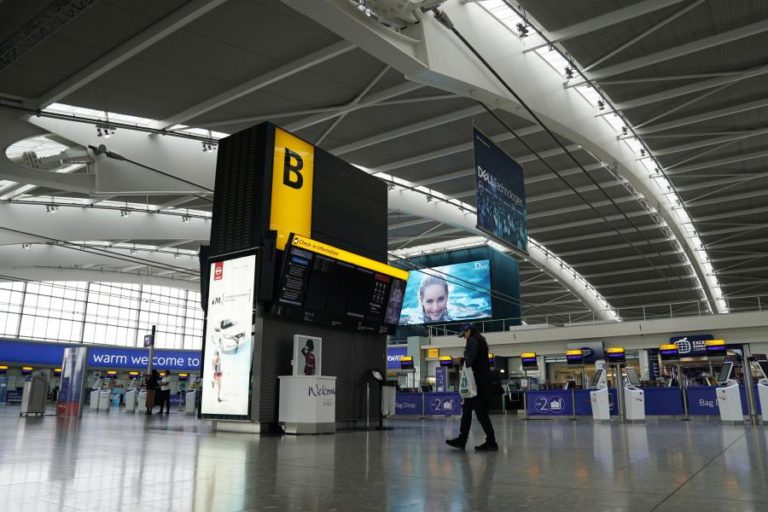 AUTORIDADES INTERNACIONAIS EXPULSARAM 655 PORTUGUESES EM 2019