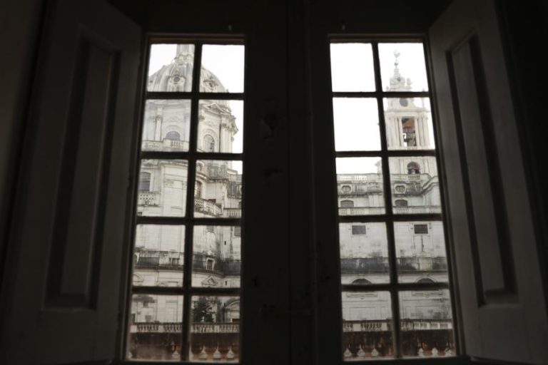 PINTURA SETECENTISTA DOADA AO PALÁCIO DE MAFRA APÓS CAMPANHA DE DONATIVOS