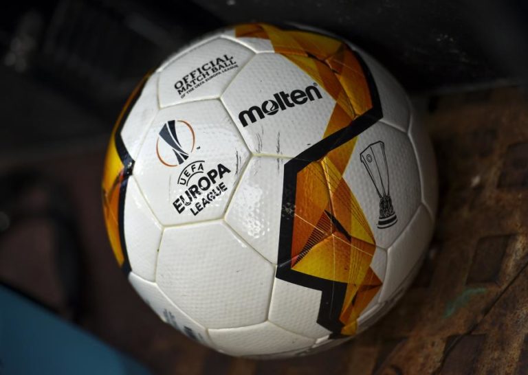 BENFICA E SPORTING DE BRAGA A UM TRIUNFO DO APURAMENTO PARA OS 16 AVOS DE FINAL DA LIGA EUROPA